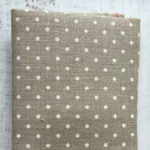 Nowa pozycja w ofercie | Len Zweigart - białe kropki 5379 Belfast 32 ct 35x42cm